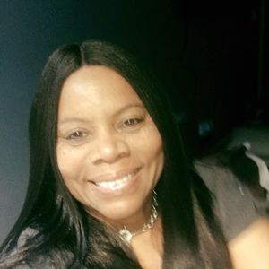 Meet your Posher, Lorraine